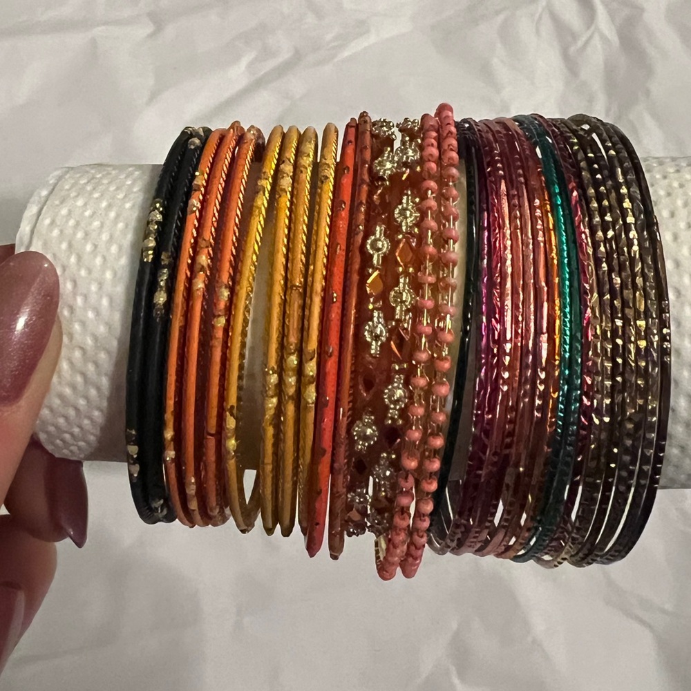 Bangle bundle- various orange and pinks